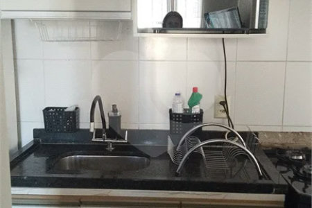 Apartamento 3 dormitórios Cond. Laranjeiras.