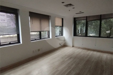Sala comercial para locação no Jardim Paulista
