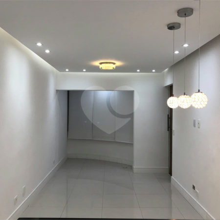 Lindo Apartamento com Varanda integrada