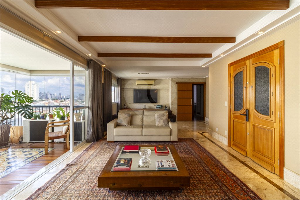 Apartamento para venda no Alto da Moóca, com 178 m², 3 suítes, 3 vagas.