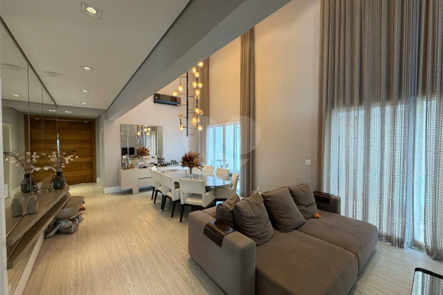 Casa de alto padrão em condomínio exclusivo com 4 suítes