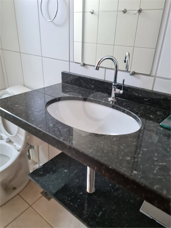 Apartamento no Condomínio Monte Verde.
