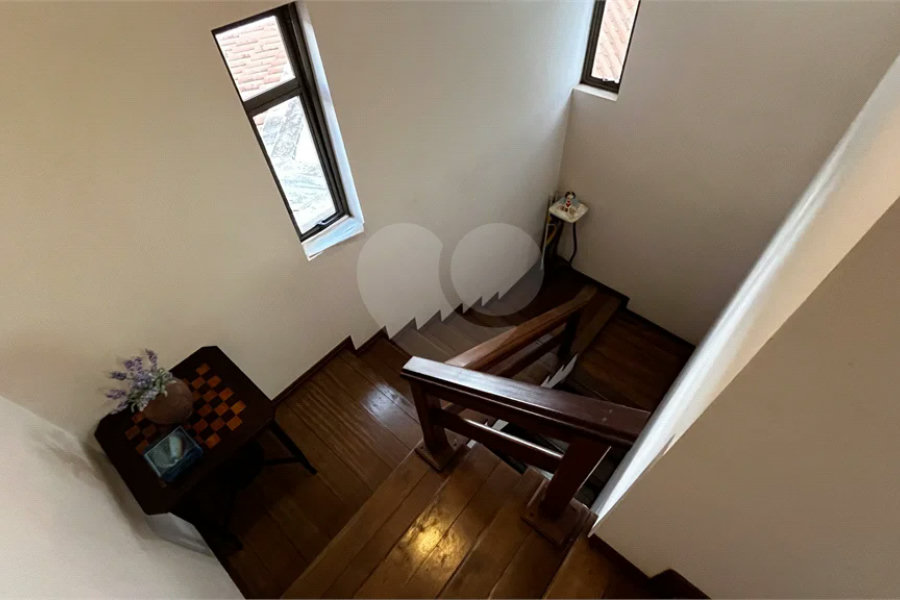 Casa à venda com 3 quartos, sendo 1 suíte, em Jardim Dos Estados, Poços de Caldas - MG