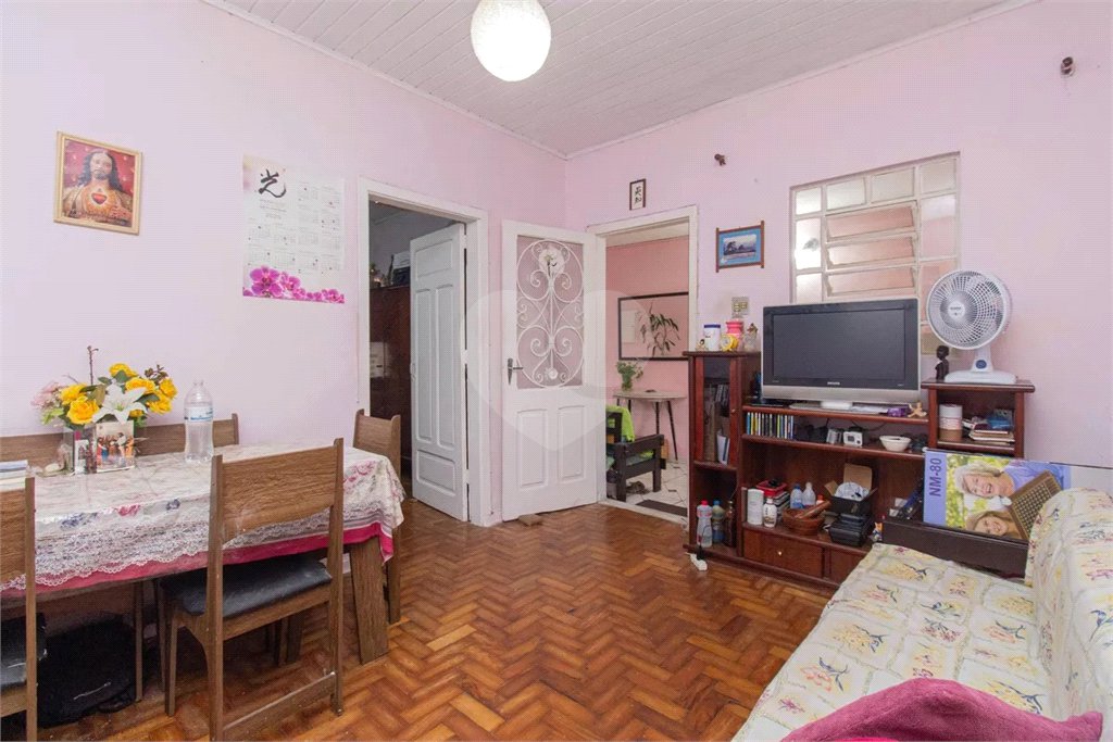 Casa à venda com 90m², 2 quartos e 1 vaga no Bosque da Saúde