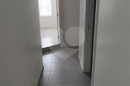 Sala Comercial na Prestigiada Alameda Lucas Nogueira Garcez