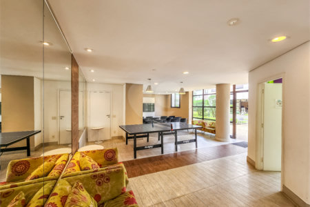 Apartamento a venda em Moema com 162m², 3 quartos ( suítes ) 3 vagas