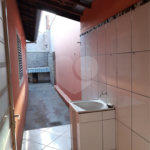 Casa Térrea no Condomínio Sempre Verde I.