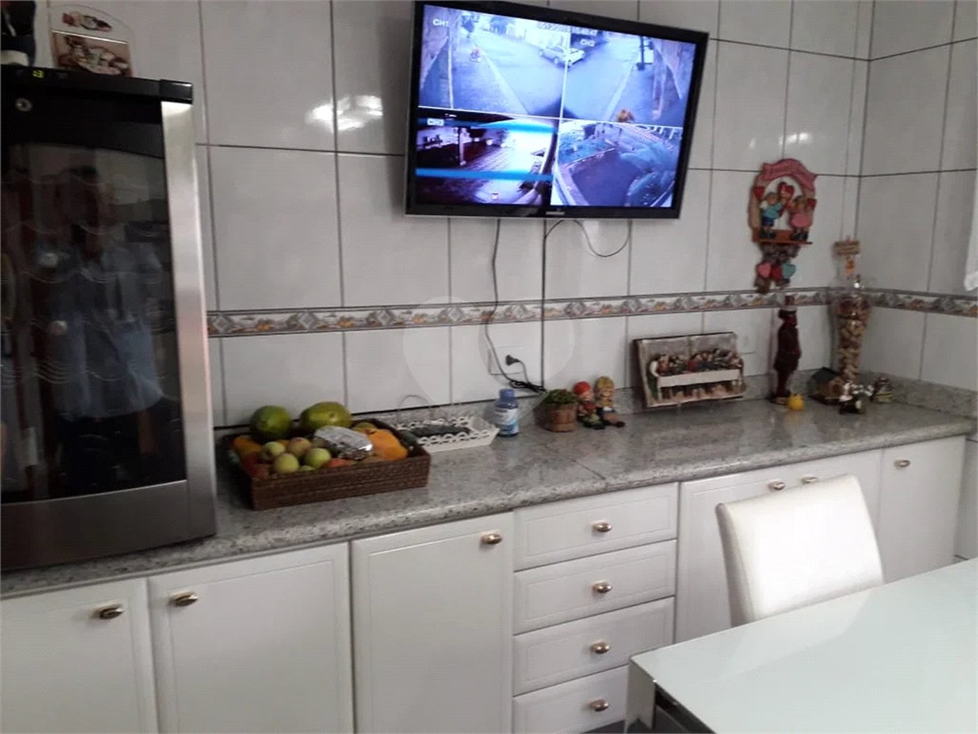 SOBRADO AMPLO COM 4 DORMITORIOS VISÃO PARA SERRA