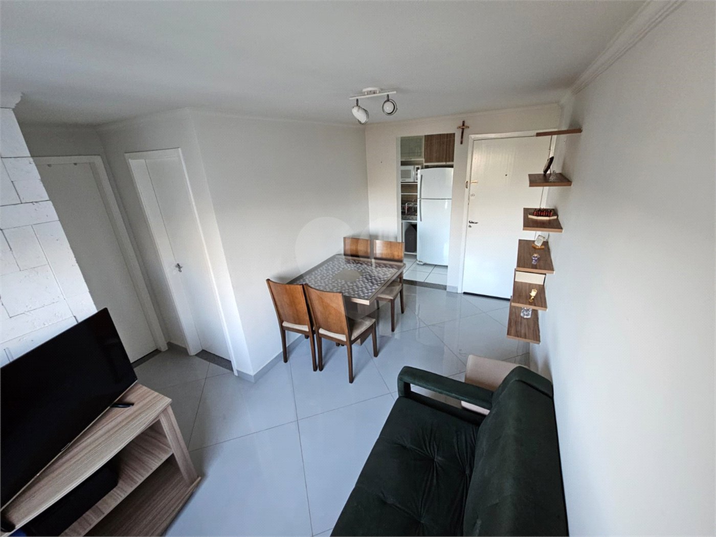 Excelente apartamento á venda de 2 dormitórios no CENTRO de São Carlos!