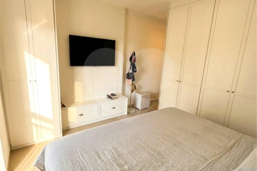 Casa à venda com 4 quartos em Vila Fiat Lux, São Paulo