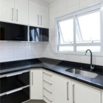 Apartamento de 84m² na Vila Lusitânia, em São Bernardo do Campo, com 3 dormitórios, suíte com varanda, 2 vagas cobertas, depósito privativo e lazer completo.