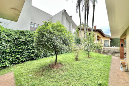 Casa á venda – Granja Viana