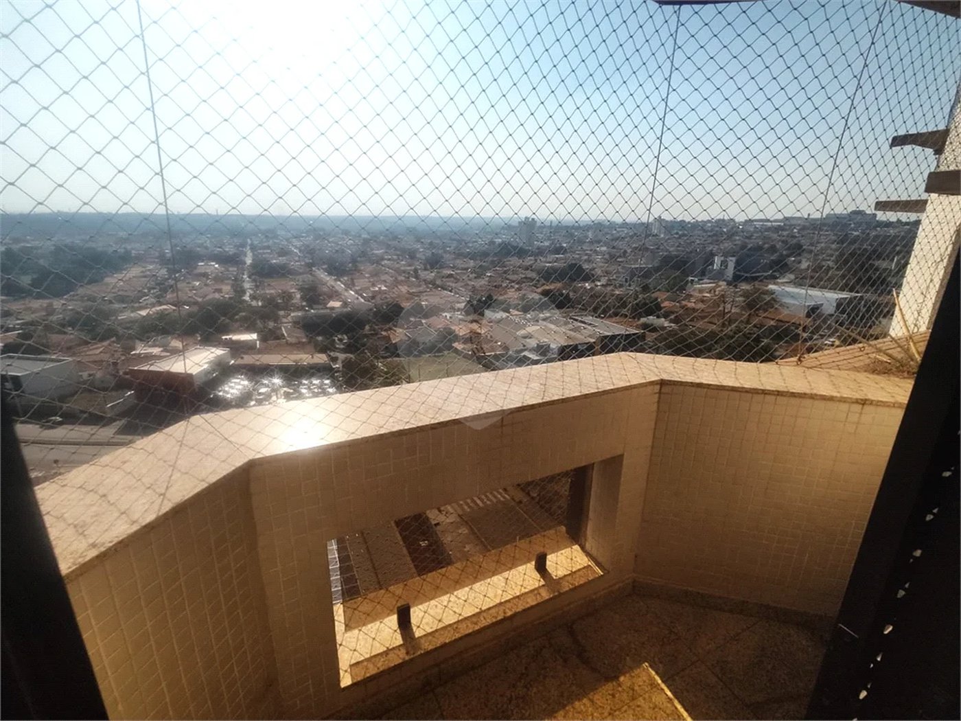 Apartamento para venda e locação no Bairro Vila Rezende em Piracicaba - SP.