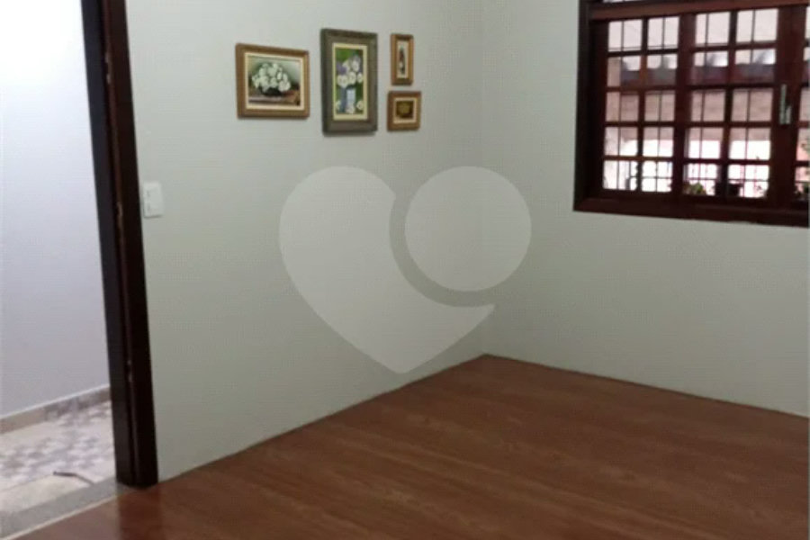 Sobrado com 3 dormitórios na Vila Ede