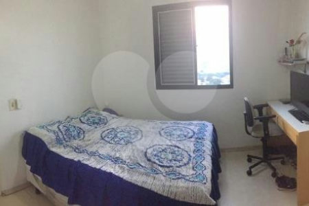 Oportunidade - Apto. 4 Suites / 4 Vagas de garagem