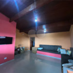 Casa ampla no bairro Terra Rica com 3 pavimentos e excelente estrutura.