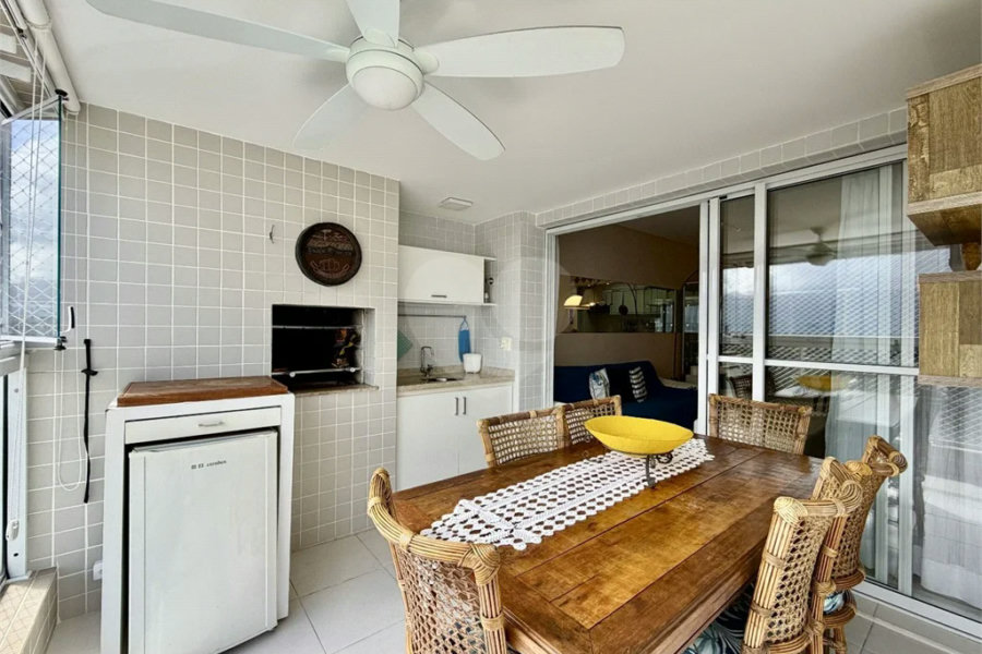 Apartamento à venda com 4 quartos, sendo 2 suítes, em Riviera de São Lourenço, Bertioga, SP