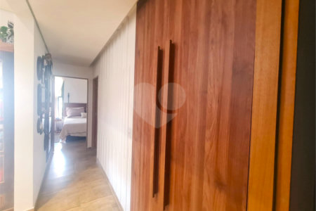Casa térrea com 3 quartos à venda em Interlagos - SP