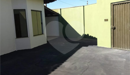 Casa à venda com 1 quarto em Parque Residencial Maria Stella Faga, São Carlos, SP