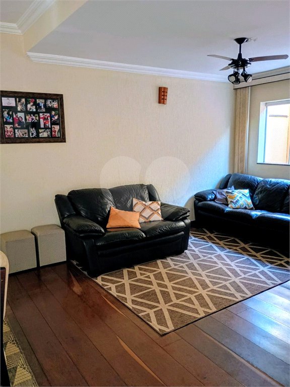 Sobrado com 3 quartos à venda com área gourmet completa e 5 vagas de garagem – Santa Marta - São Carlos/SP