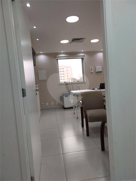 Salas comerciais ideal para clinica médica, escritório de advocacia e etc.