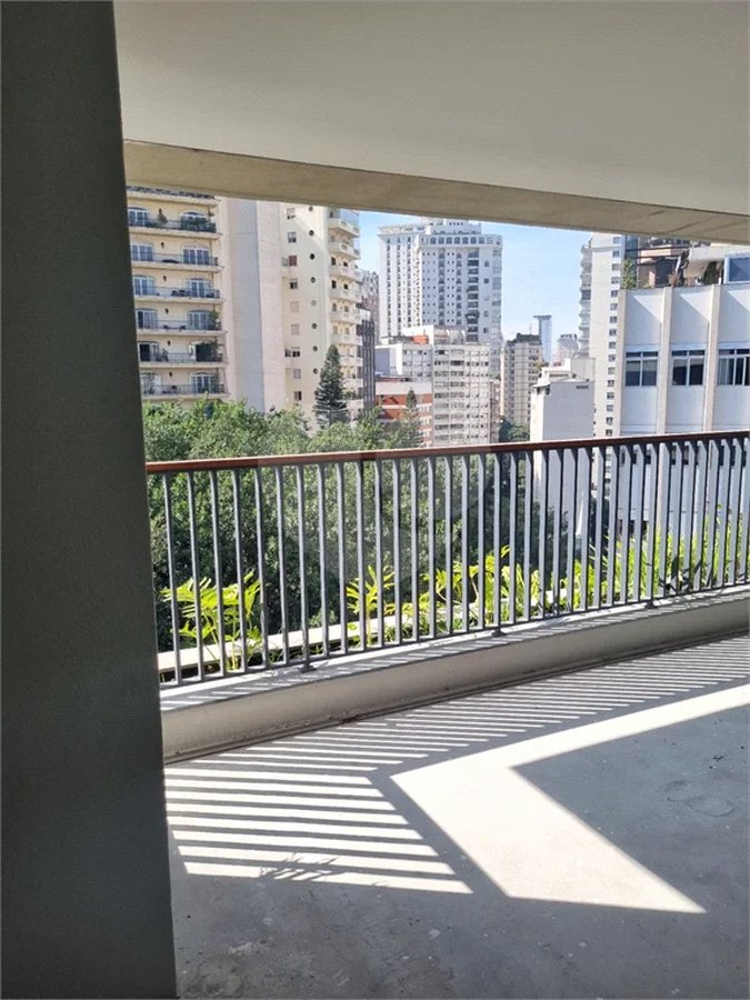 Apartamento à venda com 4 suítes em Cerqueira César, São Paulo, SP