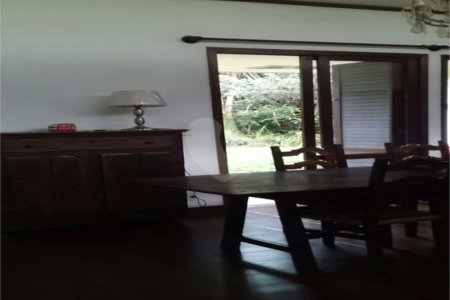 Casa Térrea à venda com 4 quartos, sendo 1 suíte, em Granja Julieta, São Paulo, SP