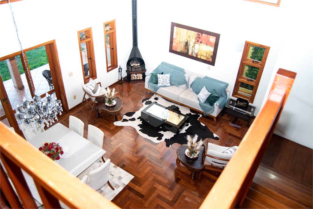 CASA ALTO PADRÃO - BAIRRO NOBRE
