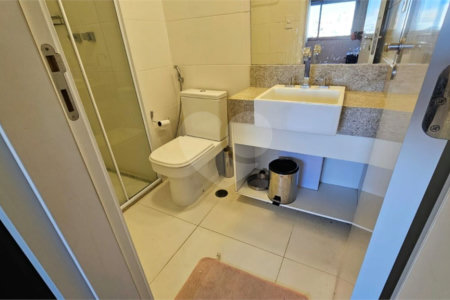 Excelente apartamento MOBILIADO para venda ou locação.
