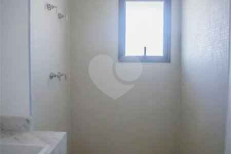 Apartamento à venda com 3 suítes em Vila Mariana, São Paulo, SP