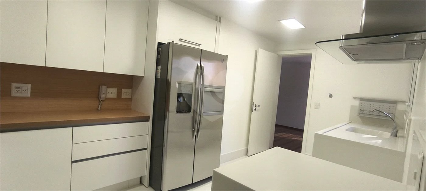 Apartamento à venda no Jardim América 2 Suítes e 3 vagas - 157 m²