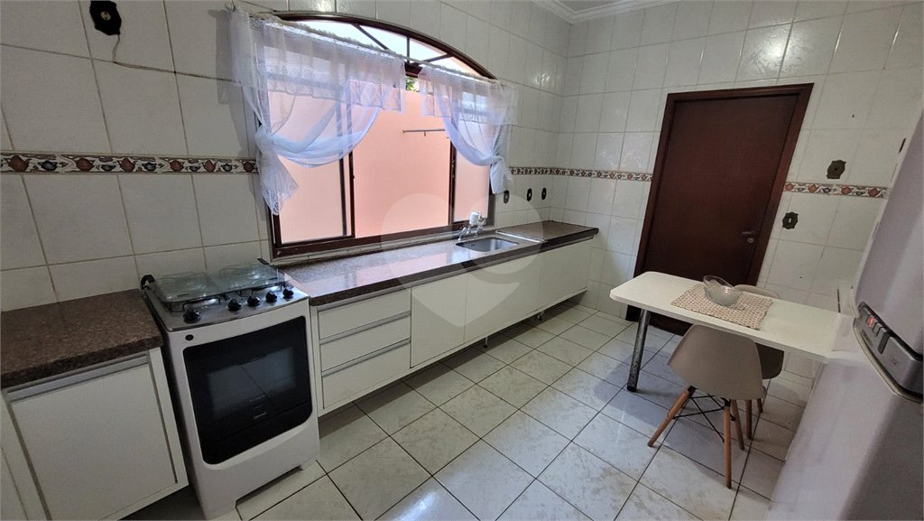 Casa em Condomínio, no Parque Sabará