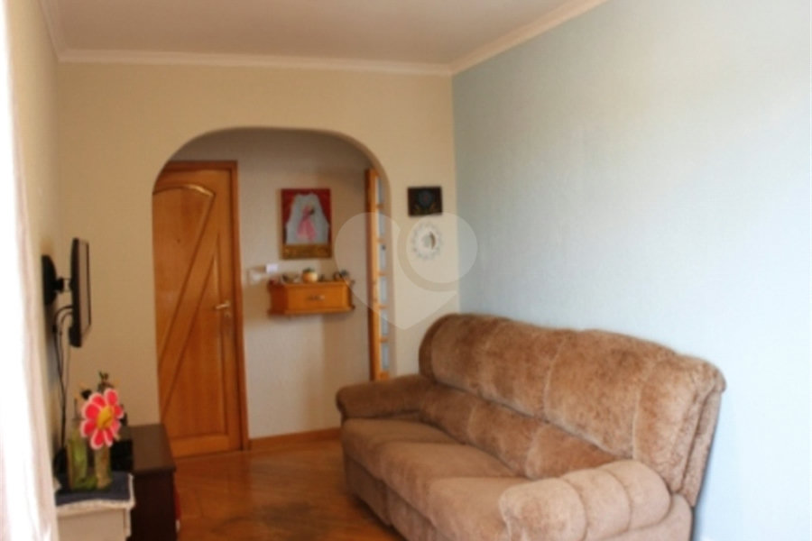 Apartamento 03 Dorm 02 Banheiros 01 Vaga na Saúde para Venda.