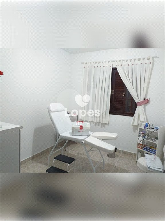 CASA Á VENDA NO JARDIM AMERICA, 3 DORMITORIOS, 2 VAGAS DE GARAGEM, SJC/SP