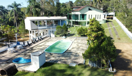 Sítio à venda com 8 quartos, sendo 4 suítes,  em Boa Vista, Mogi das Cruzes, SP