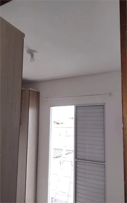 Sobrado à venda com 3 quartos em Jardim Estela Mari, Cotia - SP