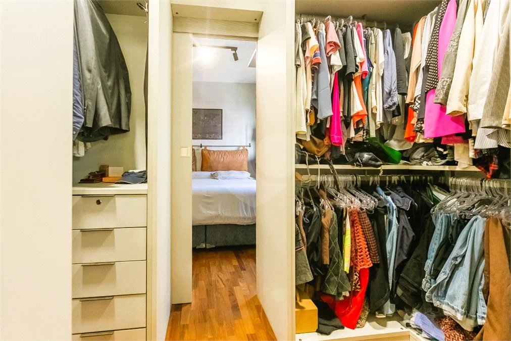 Vila Clementino - Apartamento reformado | 186 m² | 3 suítes | 3 vagas livres