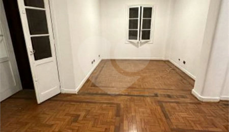 Apartamento à venda com 2 quartos em Bela Vista, São Paulo, SP