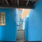 Casa Térrea com 3 dormitórios, sendo 2 suítes.