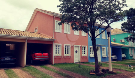 Casa à venda com 3 quartos, sendo 1 suíte,  no condomínio Parque dos Ipês, São Carlos - SP