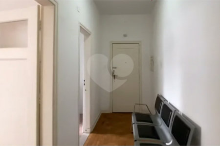 Apartamento 2 dormitorios, sala, cozinha sem vaga ,no bairro Republica