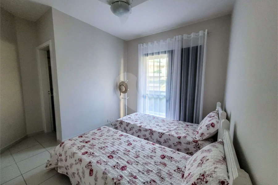 Apartamento à venda com 5 quartos, sendo 3 suítes,  em Riviera de São Lourenço, Bertioga, SP