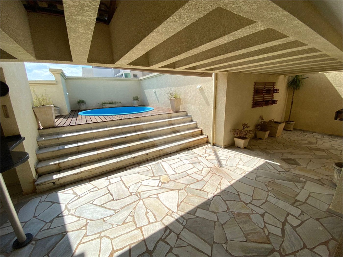 Apartamento Duplex no Condomínio Giardino de Rovello