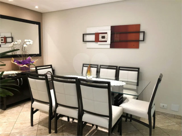 Apartamento à venda com 3 quartos, sendo 1 suíte,  em Campo Belo, São Paulo, SP