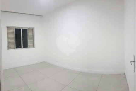 Apartamento com dois dormitórios na Bela Vista