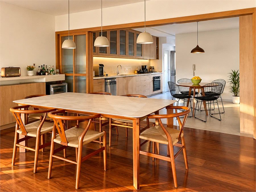 Apartamento à venda com 4 quartos, sendo 1 suíte, em Alto da Boa Vista, São Paulo, SP
