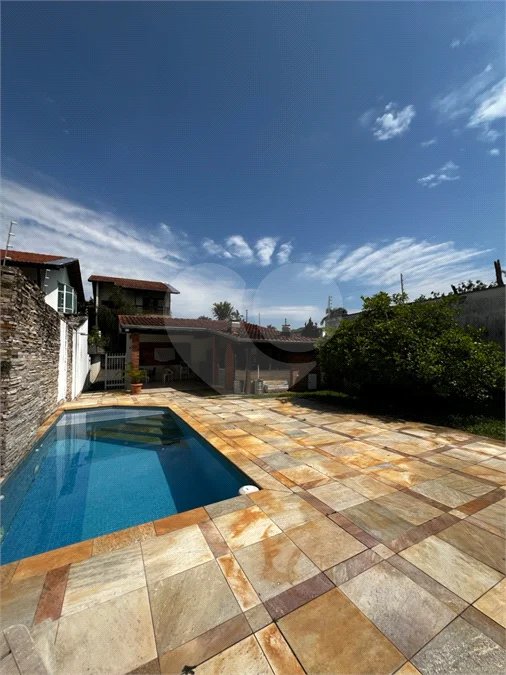 Sobrado amplo e completo na Vila Oliveira – Mogi das Cruzes