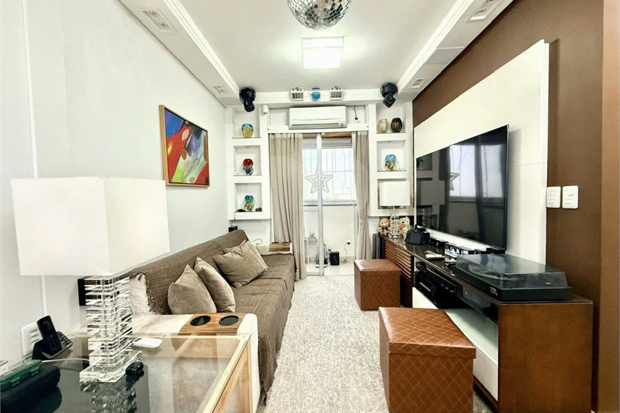 Apartamento à venda com 2 quartos em Vila dos Remédios, São Paulo, SP