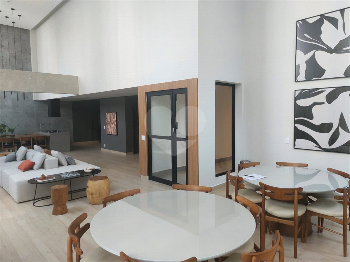 Studio moderno em Pinheiros – A poucos passos do Metrô Oscar Freire!