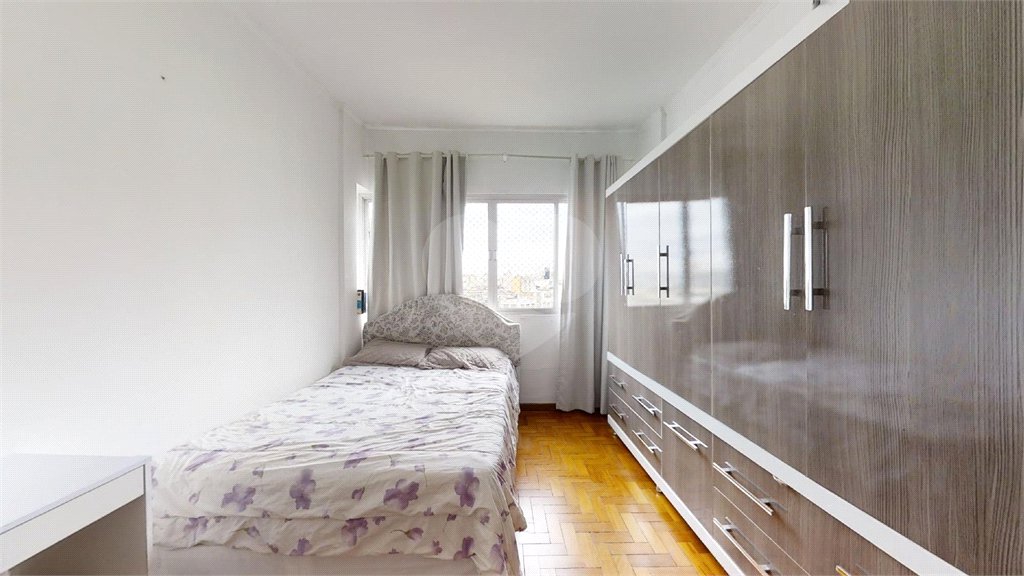 Apartemento com dois dormitórios na Bela Vista.